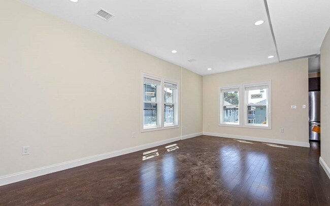 Foto del edificio - 85 Fern Rd