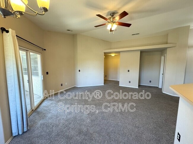 Building Photo - 3975 Riviera Grove