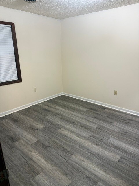 Foto del edificio - 109 Jay Ln