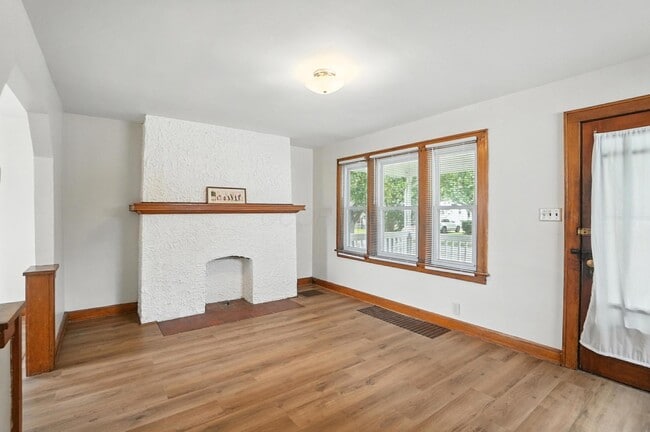 Foto del edificio - 825 S Terrace Ave