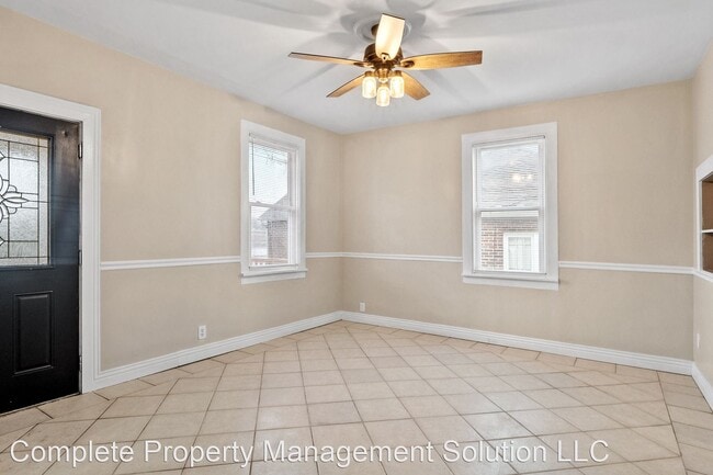 Building Photo - 3 br, 1 bath House - 2911 Brazeau Ave