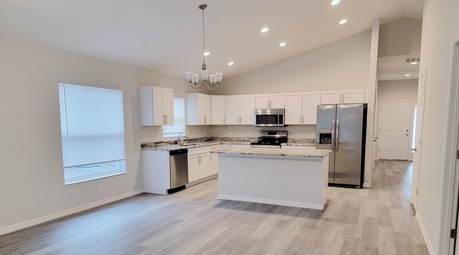 Building Photo - 329 Marion Oaks Blvd