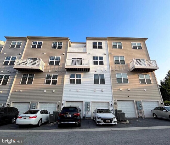 Building Photo - 1707 Fieldstone Ct