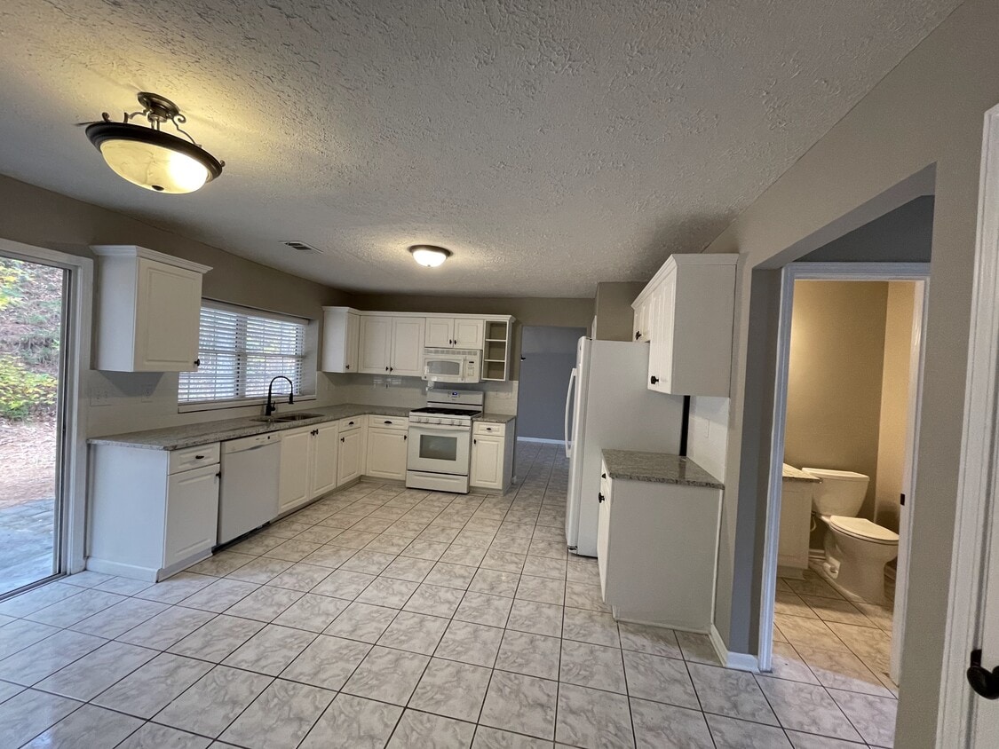 Photo - 3790 Oak Park Dr (Suwanee, GA)