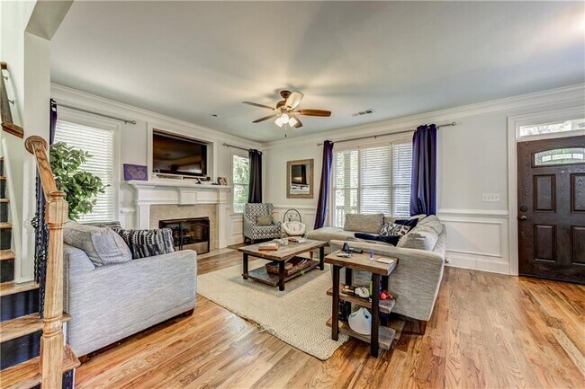 Foto del edificio - 1829 Sylvan Ridge Dr SW