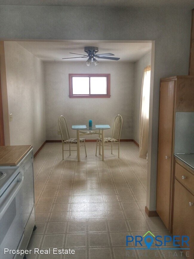 Foto del edificio - 3 br, 1 bath House - 917 James street