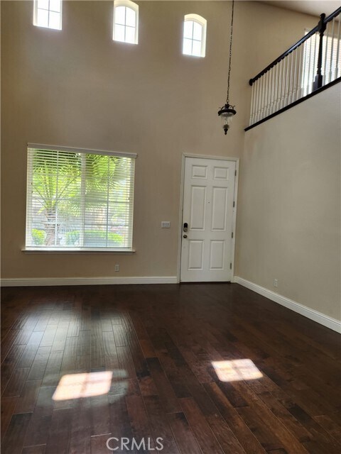 Building Photo - 11058 Malibu Ave
