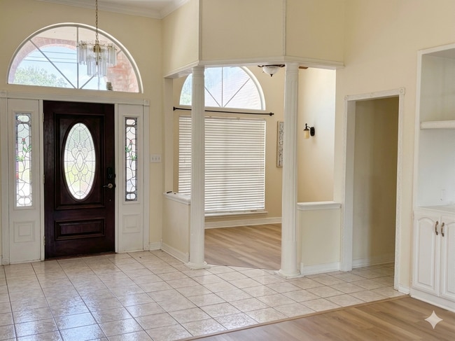 Building Photo - 5427 Denmans Loop