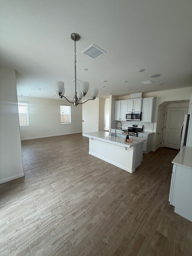 Foto del edificio - 1521 Pioneer Ln