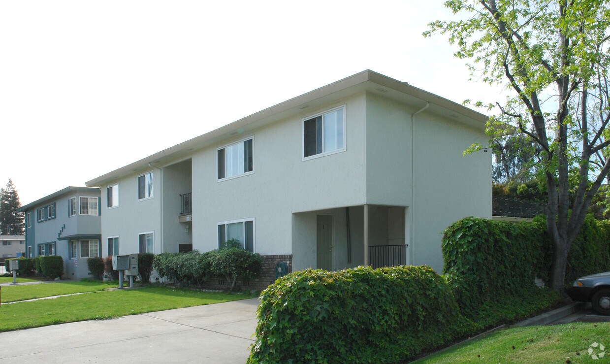 Building Photo - 2378 Pruneridge Ave