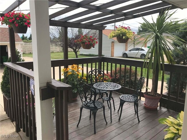 Foto del edificio - 1271 Bonnie Ln