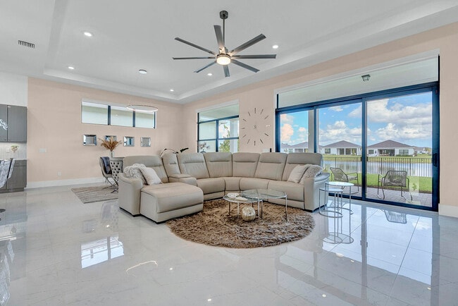 Foto del edificio - 5320 St Armands Way