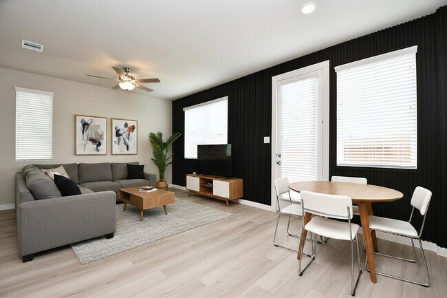Foto del edificio - 4212 Lyons Fall Ln