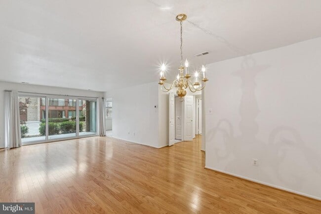 Foto del edificio - 2817 Jermantown Rd