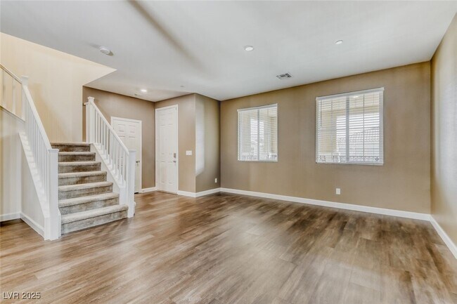 Foto del edificio - 3171 Brynley Ave