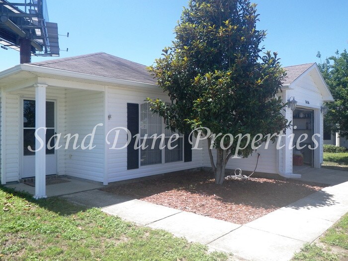 7656 Chablis Circle House Rental in Navarre, FL