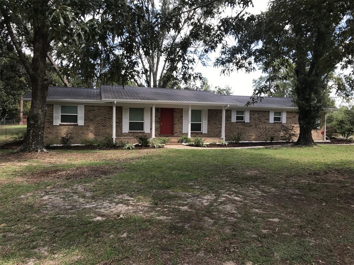 Primary Photo - 5696 Reinke Dr