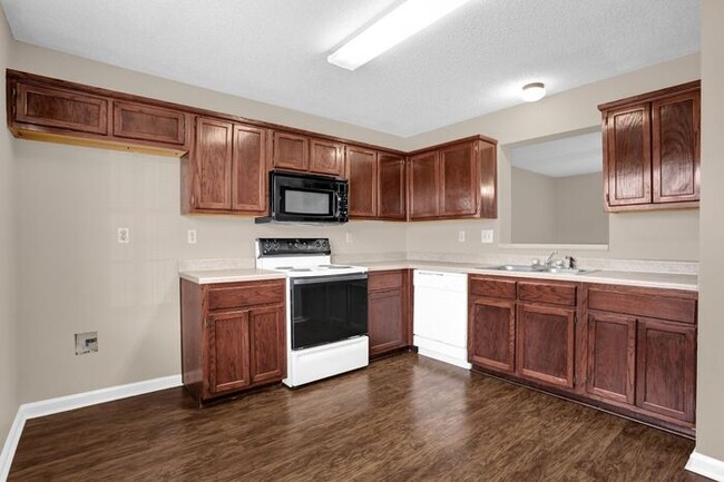 Building Photo - Spacious 2 Bedroom Townhome in Horn Lake