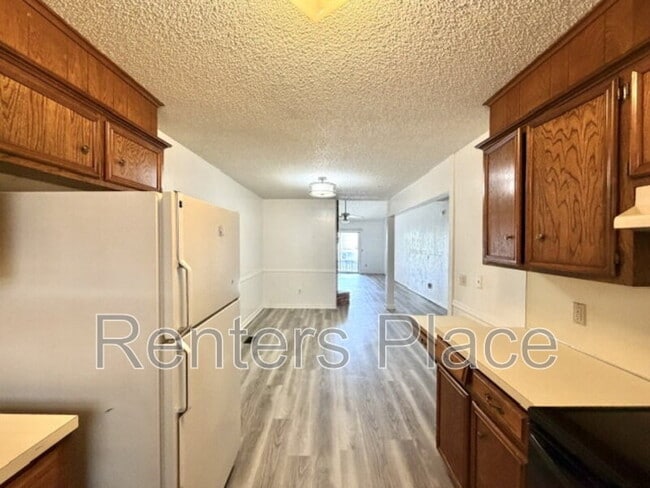 Foto del edificio - 7324 S Canton Ave