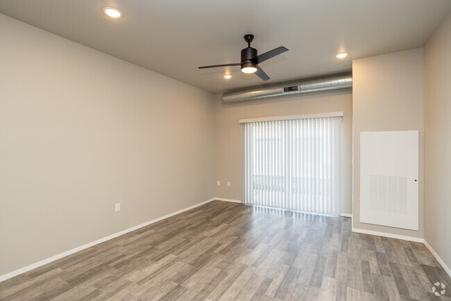 1BR, 1BA - 730SF - Sala de estar - Prairie Towers