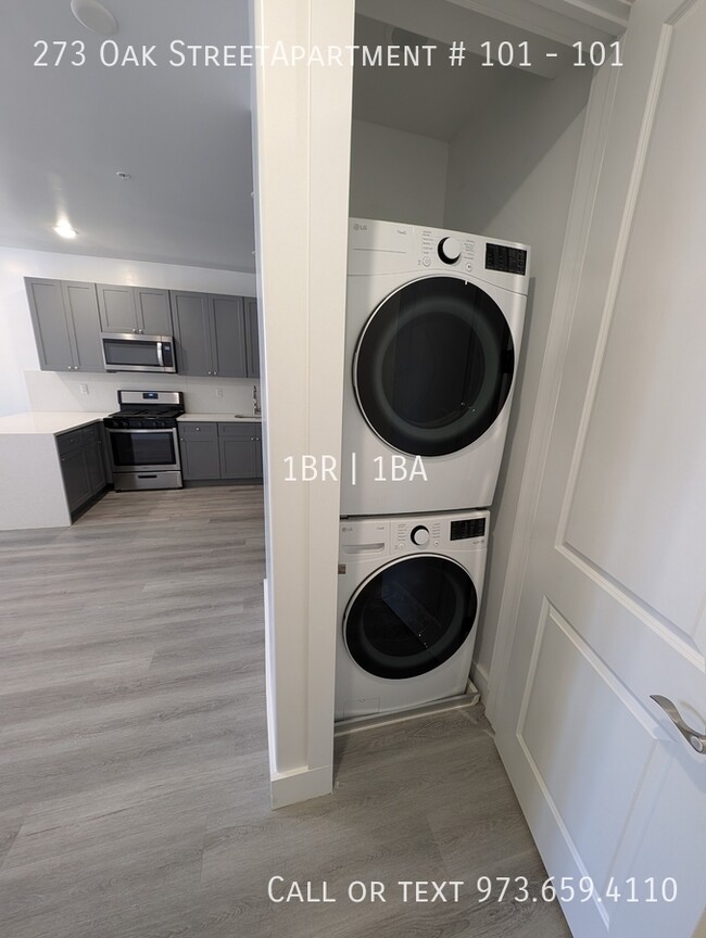 Foto del edificio - 273 Oak St