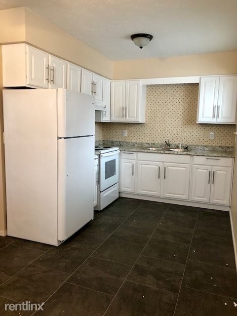 Foto del edificio - 2 br, 1 bath  - 42 E Fir St