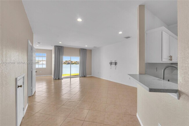 Building Photo - 4341 SW 131st Ln