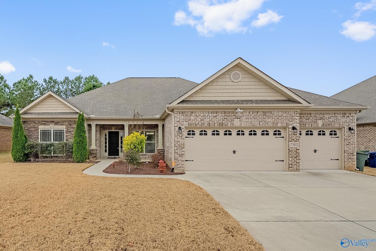 Primary Photo - 7302 Sanctuary Cove Dr SE