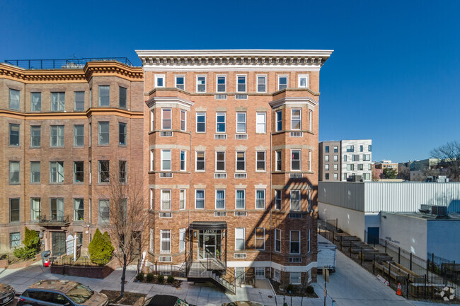 Building Photo - The Hillside