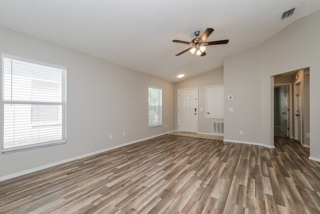 Foto del edificio - 8733 Morrison Oaks Ct