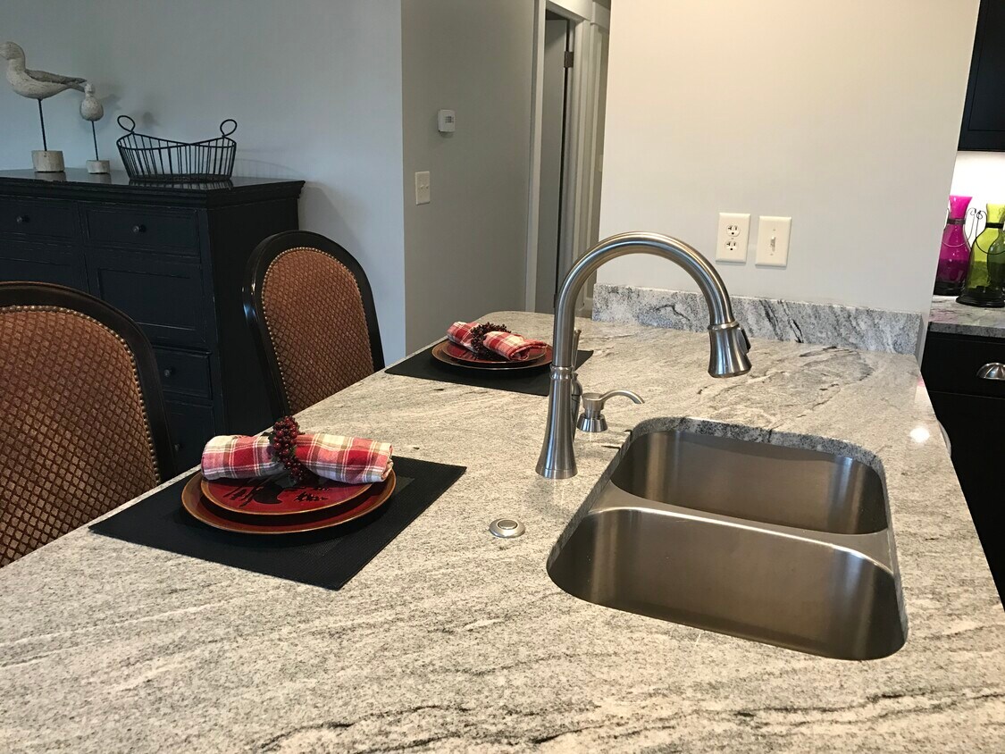 Foto principal - 1427 Grogan Ave
