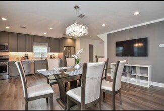 Building Photo - 1617 Bigelow St