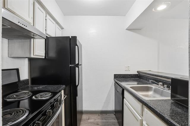 Foto del edificio - 9520 Royal Ln