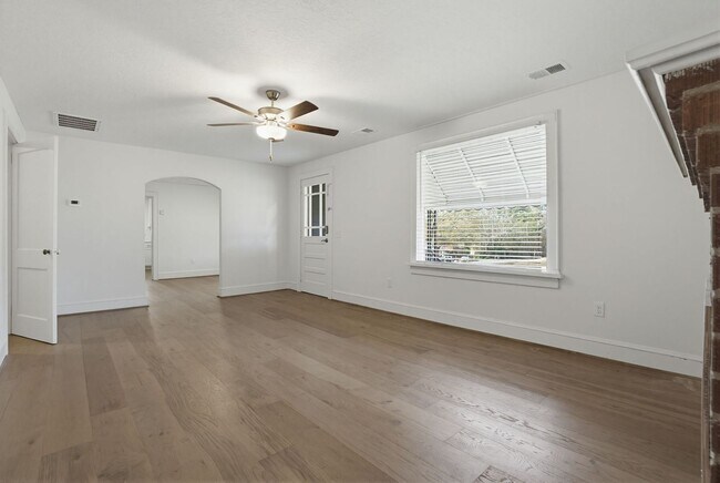 Foto del edificio - 3 Bedroom Newly Renovated Home in Central SC