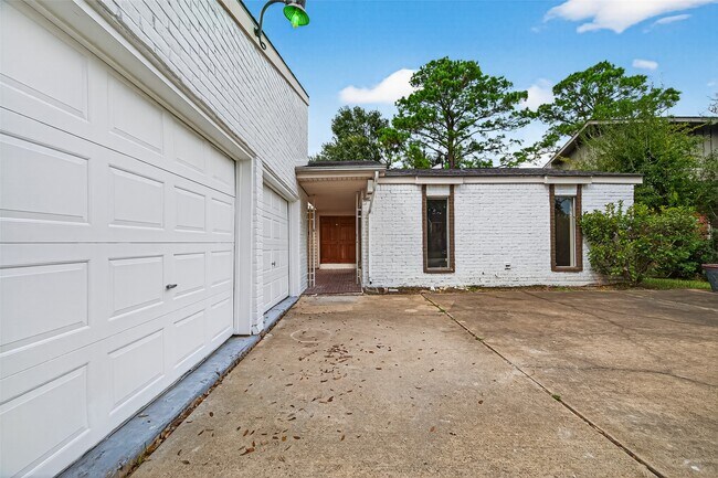 Foto del edificio - 2042 Hilton Head Dr