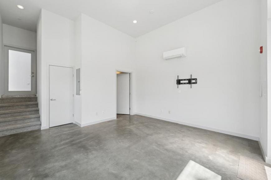 Primary Photo - 1 bedroom in Seattle WA 98103