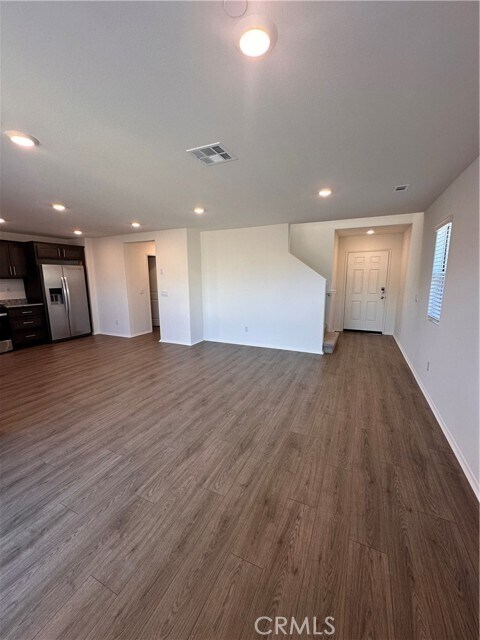 Foto del edificio - 14064 Carina St