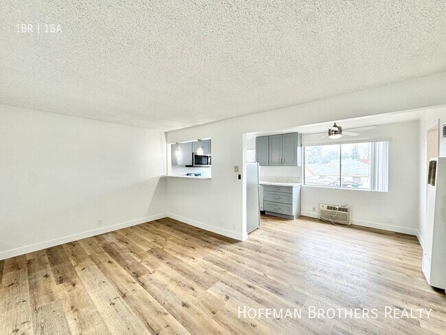 Foto del edificio - 14917 Hartland St