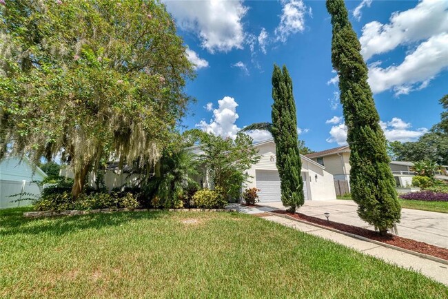 Foto del edificio - 15722 GardenSide Ln