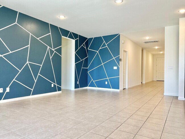 Building Photo - 12641 W State Ct