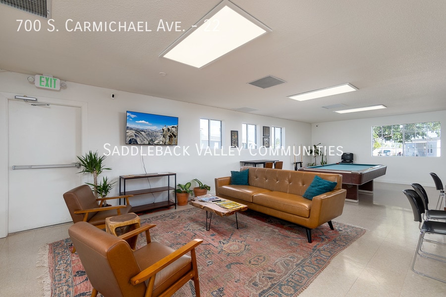 Foto del edificio - 700 S Carmichael Ave