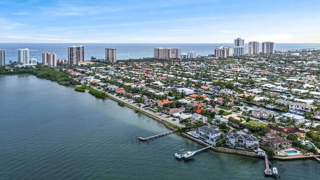 Foto del edificio - 1031 Pine Point Rd