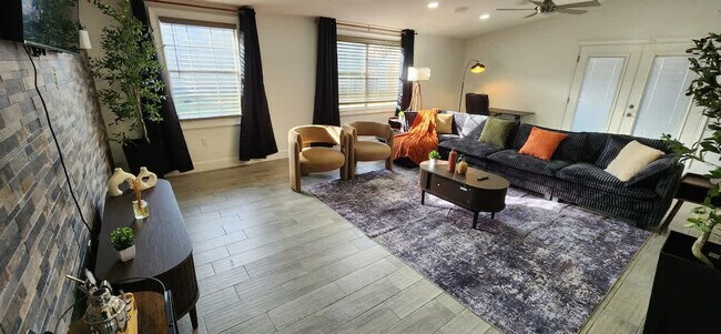 Foto del edificio - 3603 Zoch Ln