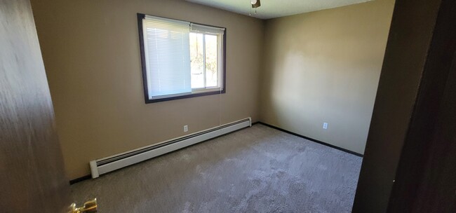 Living room - 1807 E Capitol Ave