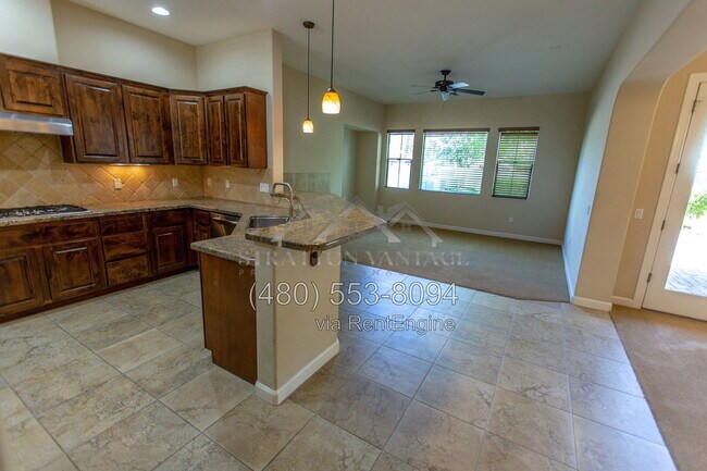 Foto del edificio - 4700 S Fulton Ranch Blvd