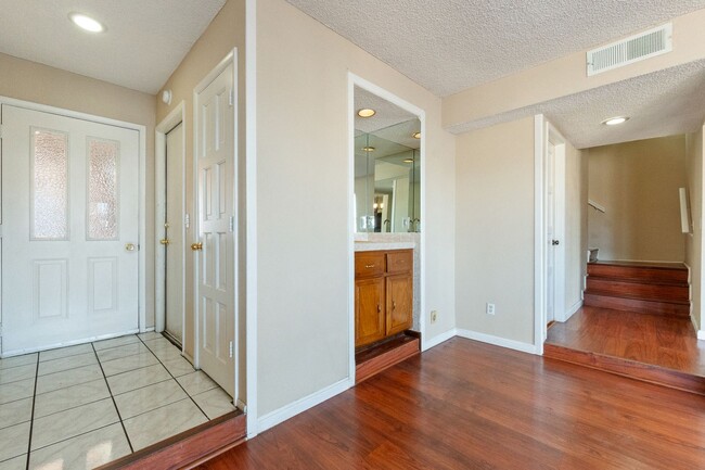 Foto del edificio - 3 Bedroom Townhome in East Las Vegas!