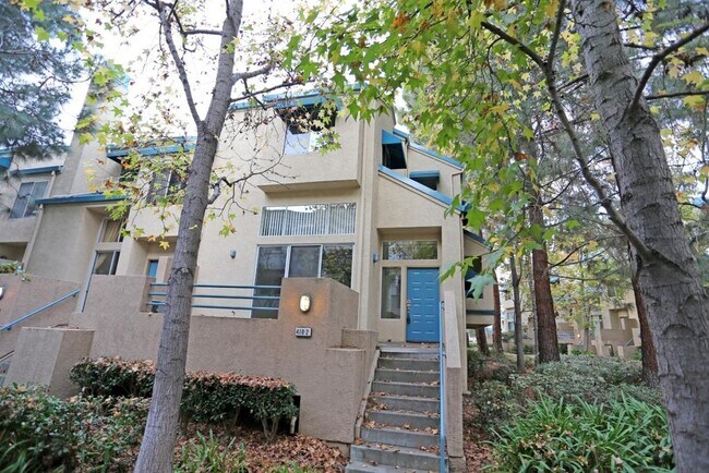 Building Photo - 418 Galleria Dr