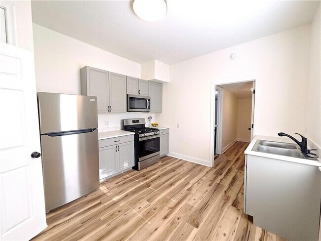 Foto del edificio - 1624 N Miro St