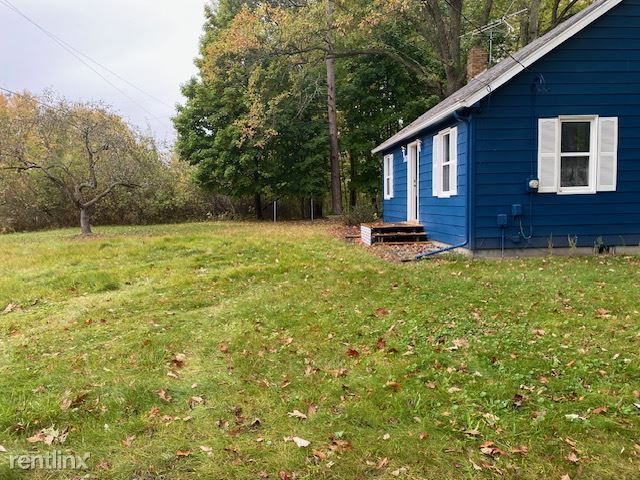 Primary Photo - 3 br, 2 bath House - 1811 S 5 Mile Rd