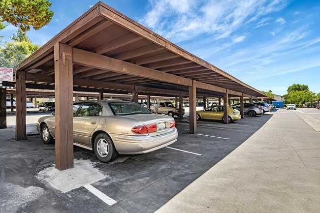 Foto del edificio - 247 N Capitol Ave